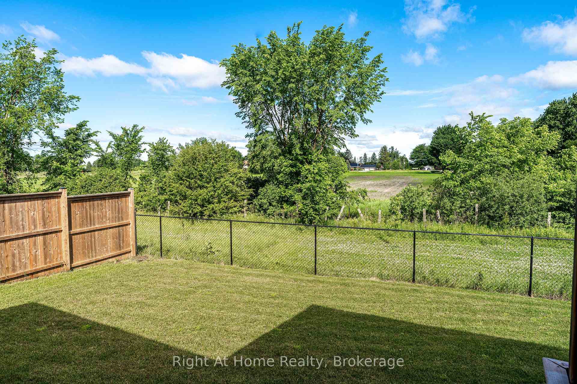 Photo 42 of 206 Orr Street, Stratford — HOMEH