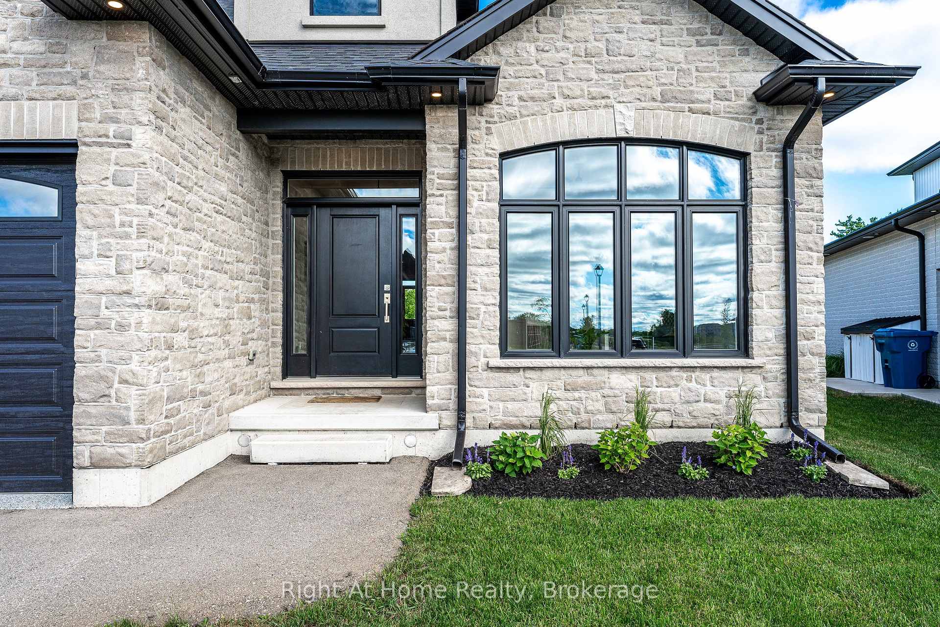 Photo 47 of 206 Orr Street, Stratford — HOMEH