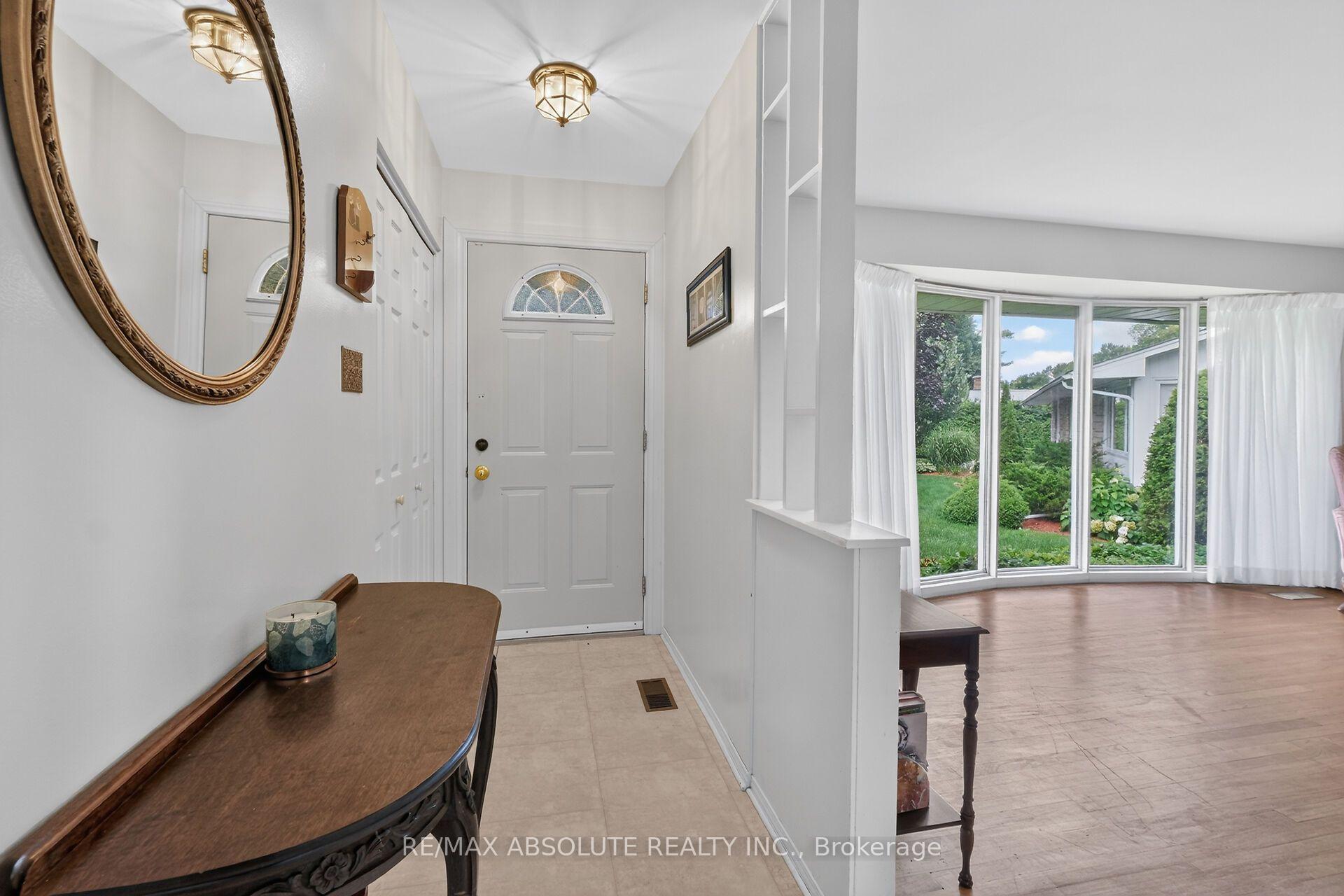 Photo 3 of 59 Evergreen Drive, Ottawa, Lynwood Village — HOMEH