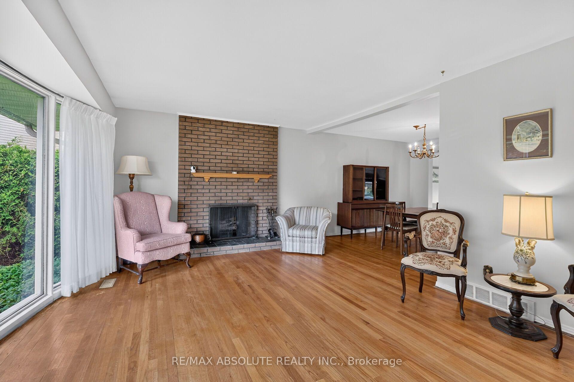 Photo 7 of 59 Evergreen Drive, Ottawa, Lynwood Village — HOMEH