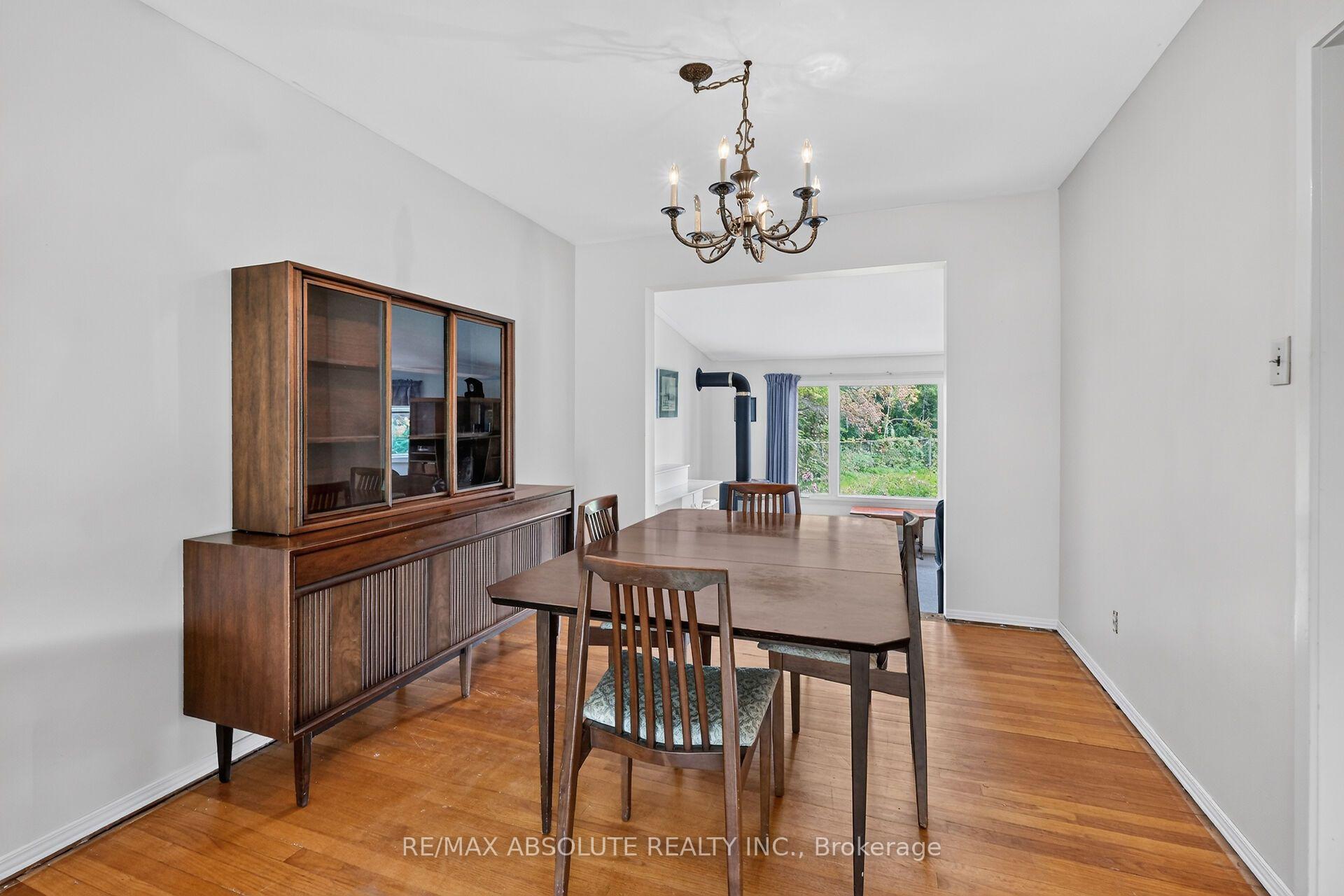 Photo 9 of 59 Evergreen Drive, Ottawa, Lynwood Village — HOMEH
