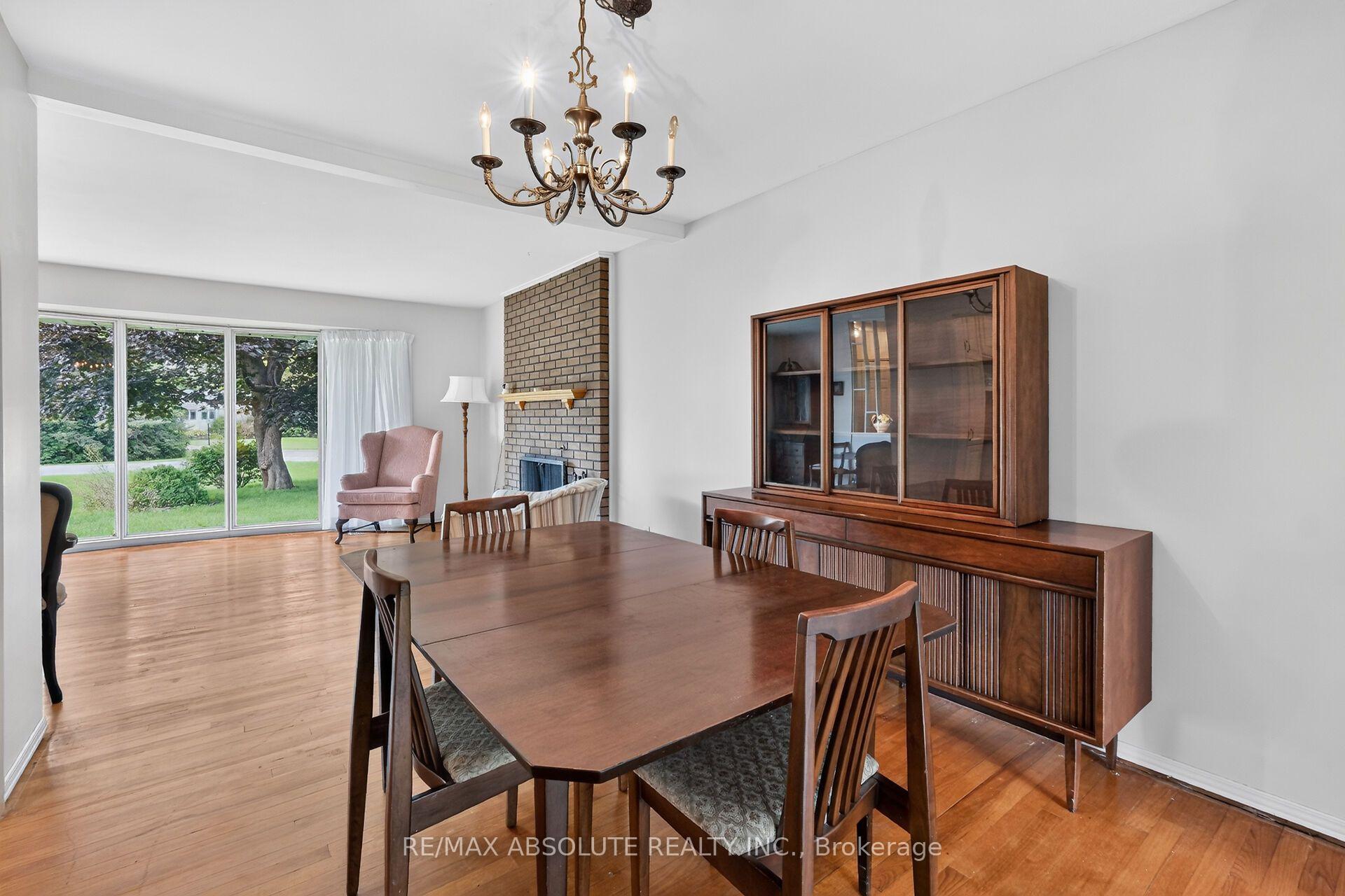 Photo 12 of 59 Evergreen Drive, Ottawa, Lynwood Village — HOMEH