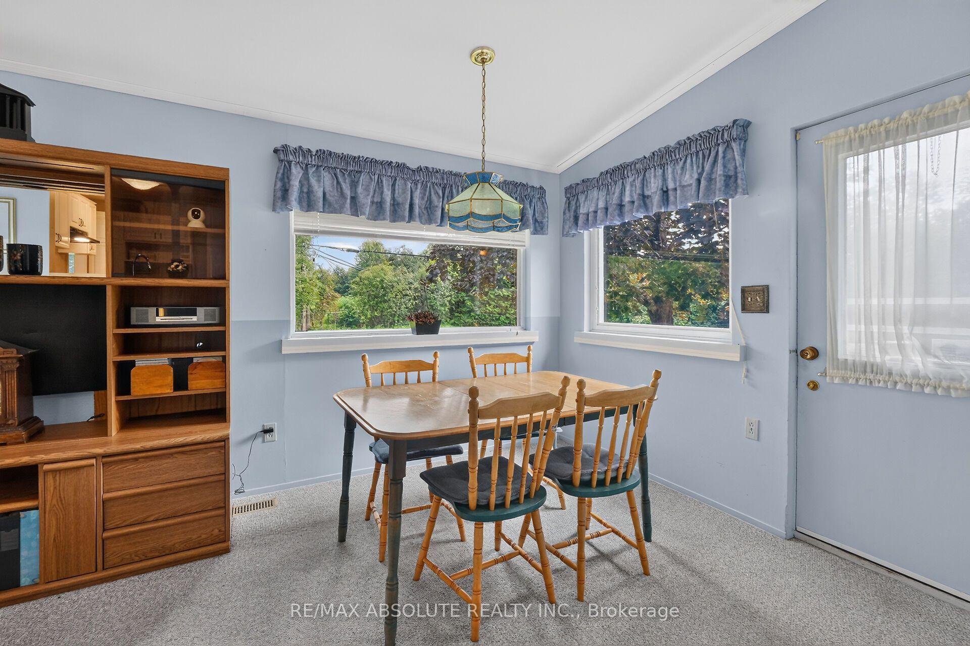 Photo 17 of 59 Evergreen Drive, Ottawa, Lynwood Village — HOMEH