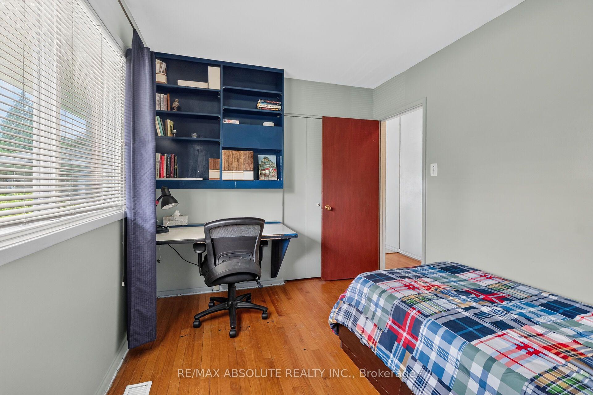 Photo 25 of 59 Evergreen Drive, Ottawa, Lynwood Village — HOMEH