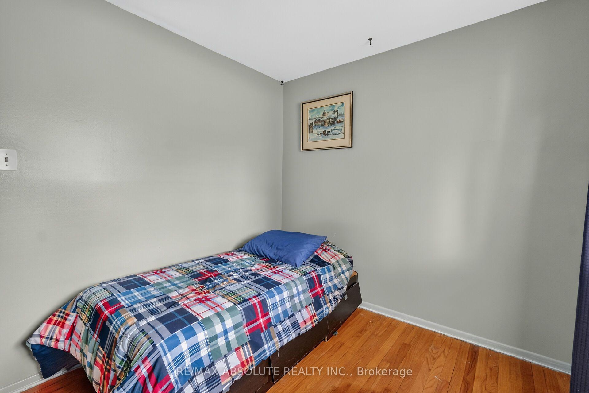 Photo 26 of 59 Evergreen Drive, Ottawa, Lynwood Village — HOMEH