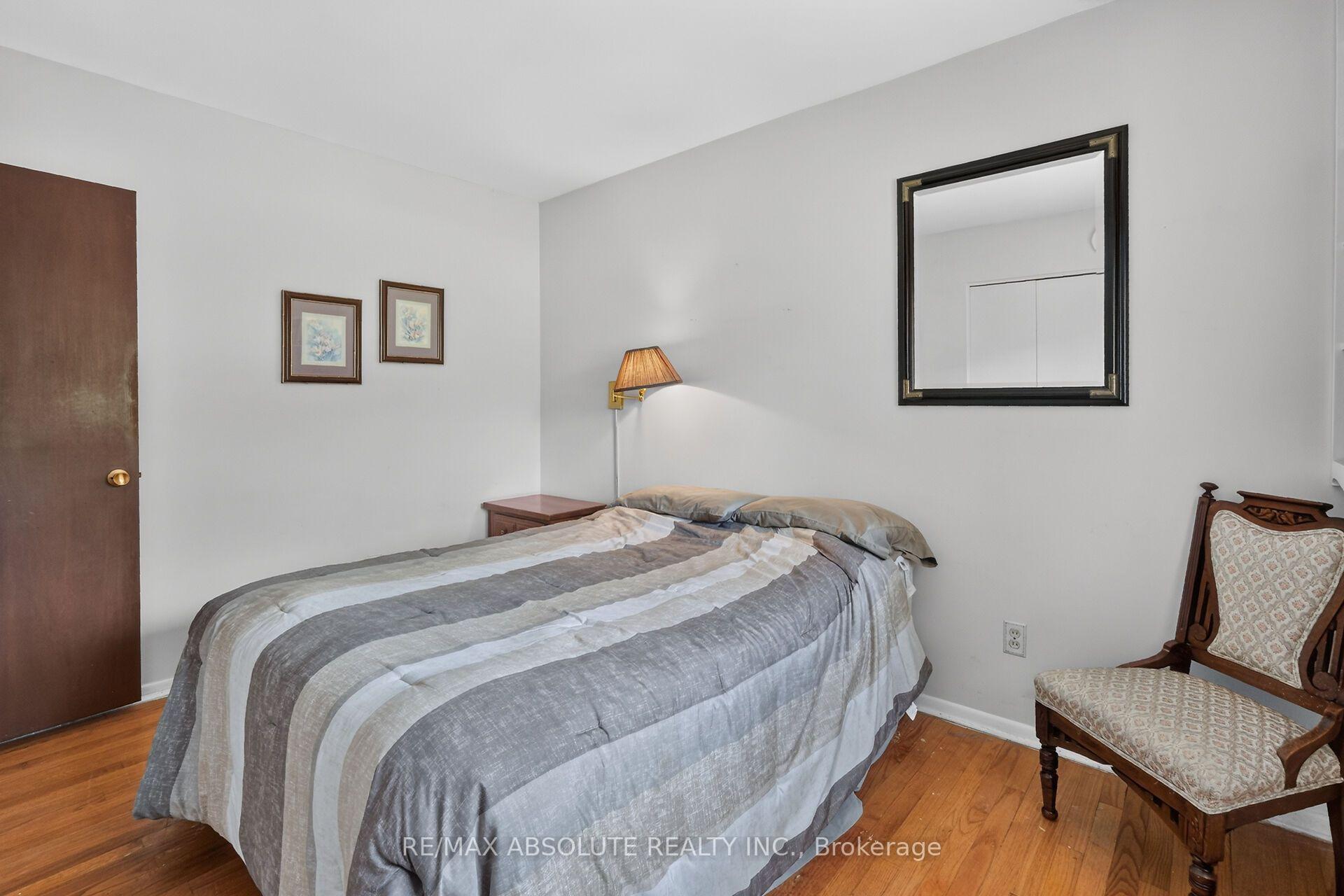 Photo 30 of 59 Evergreen Drive, Ottawa, Lynwood Village — HOMEH