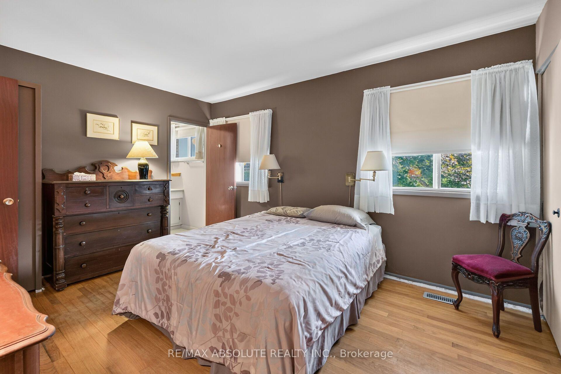 Photo 36 of 59 Evergreen Drive, Ottawa, Lynwood Village — HOMEH