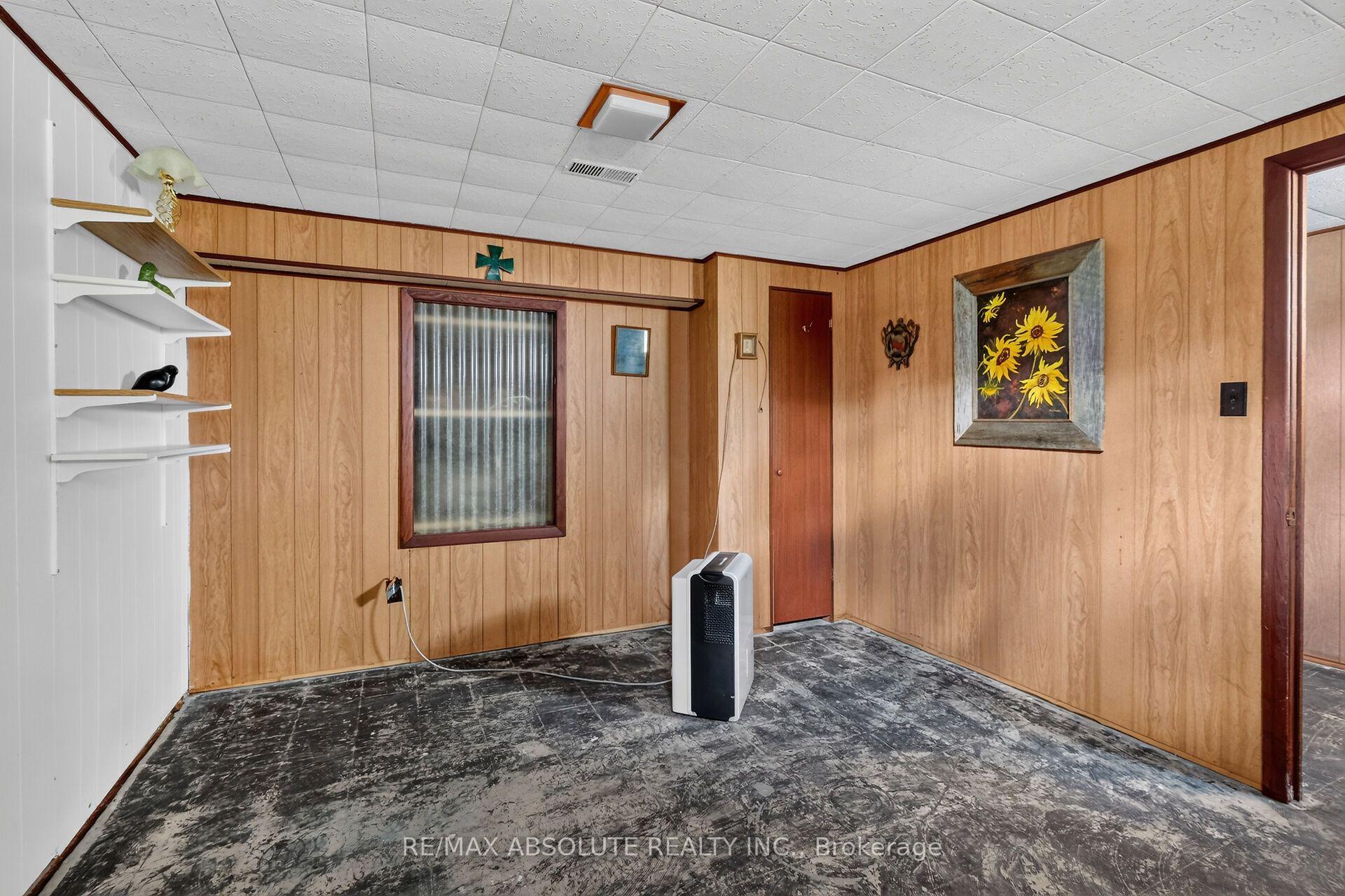 Photo 41 of 59 Evergreen Drive, Ottawa, Lynwood Village — HOMEH