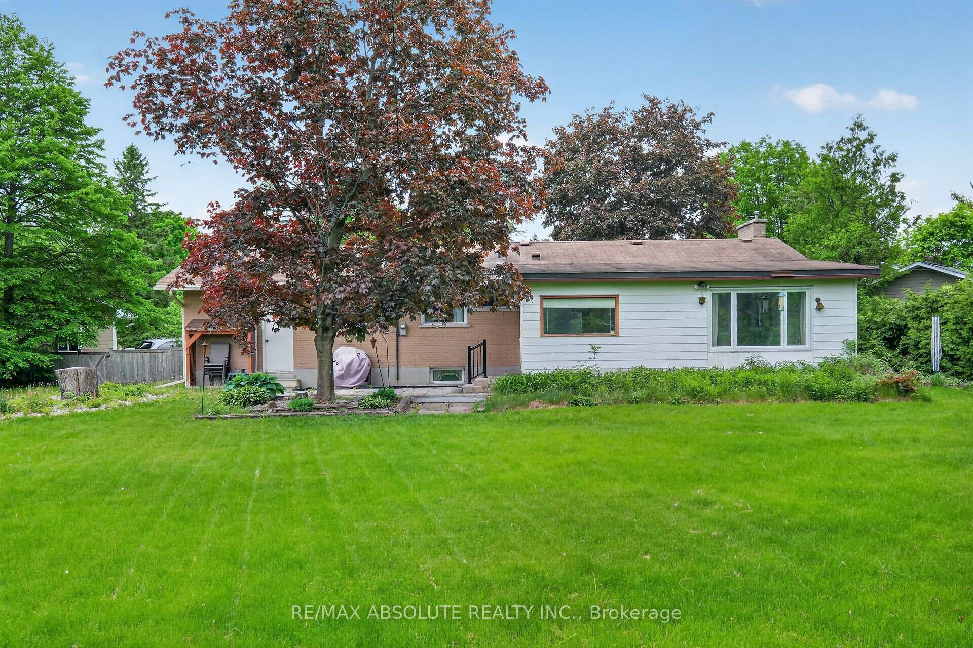 Photo 47 of 59 Evergreen Drive, Ottawa, Lynwood Village — HOMEH