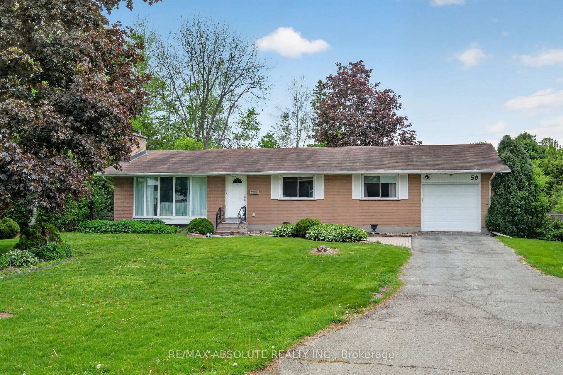 Photo 51 of 59 Evergreen Drive, Ottawa, Lynwood Village — HOMEH