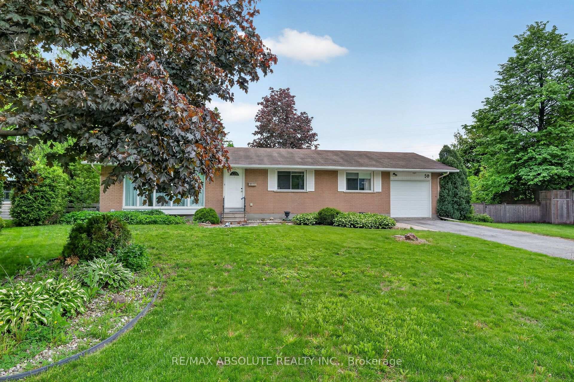 Photo 52 of 59 Evergreen Drive, Ottawa, Lynwood Village — HOMEH