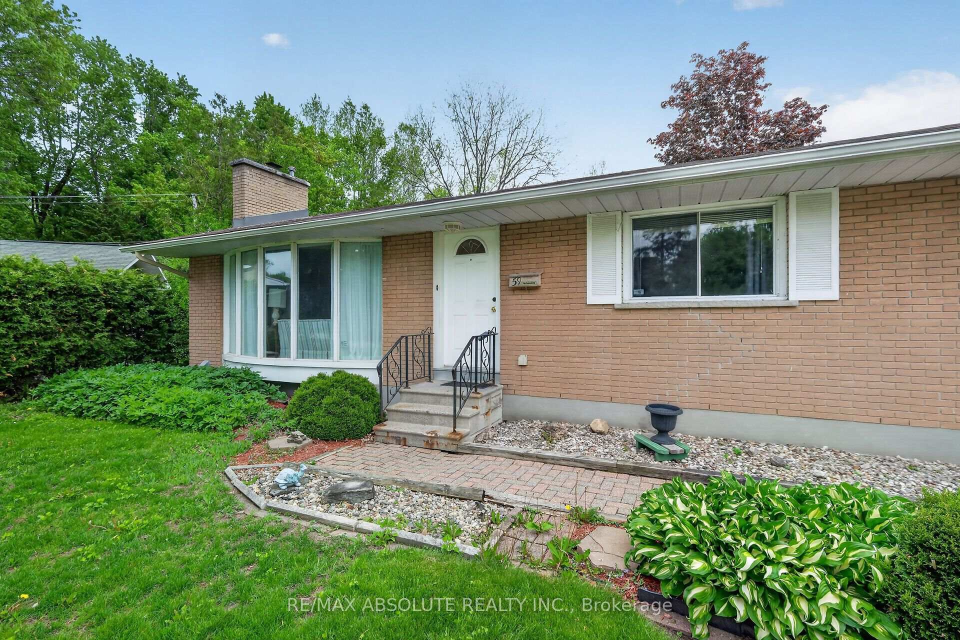 Photo 53 of 59 Evergreen Drive, Ottawa, Lynwood Village — HOMEH