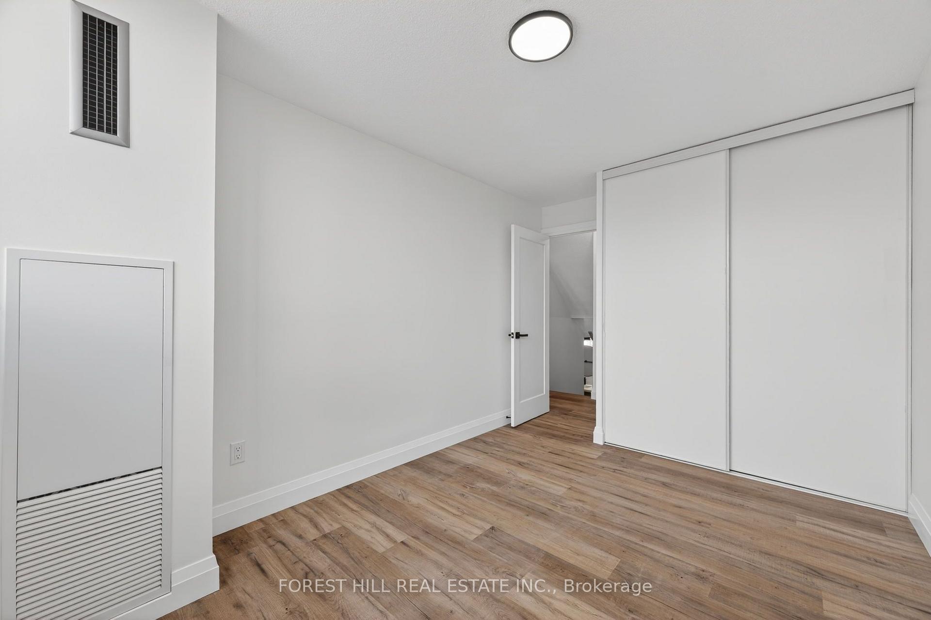 Photo 23 of Unit 1211, 11 Wincott Drive, Etobicoke, Kingsview Village-The Westway — HOMEH