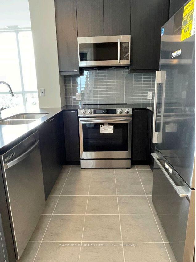 Front of Unit 816, 50 Thomas Riley Road NE