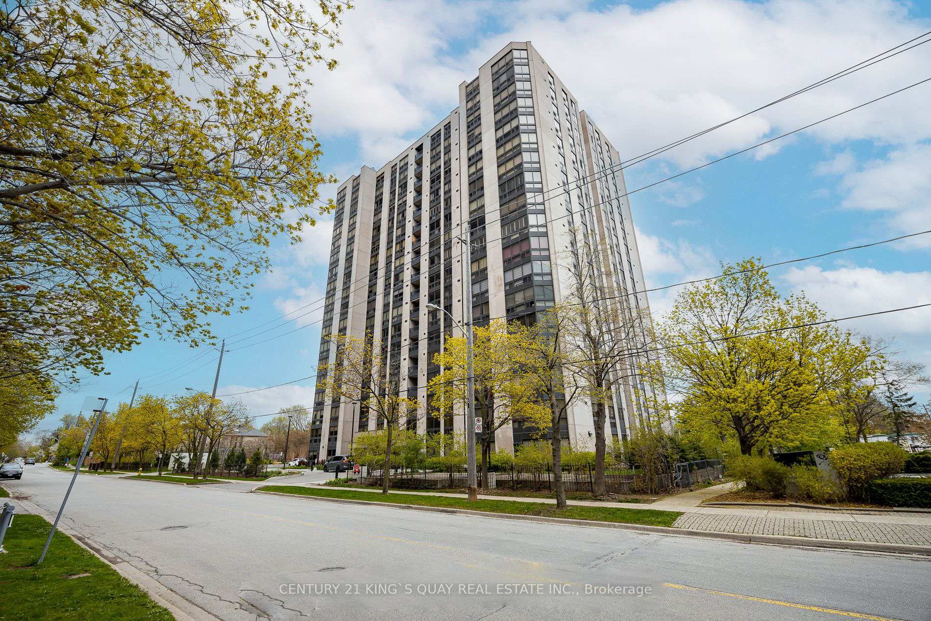 Front of Unit 1702, 5 Kenneth Avenue