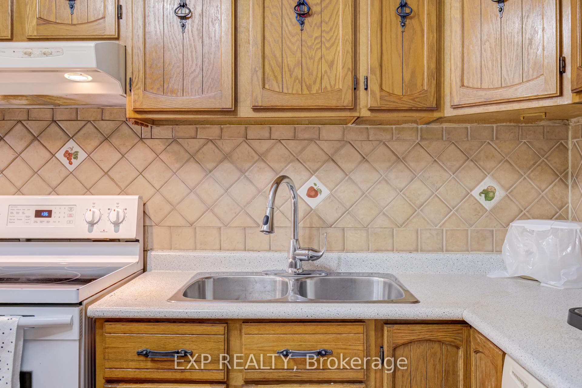 Photo 6 of 444 Maybank Avenue, Toronto, Junction Area — HOMEH