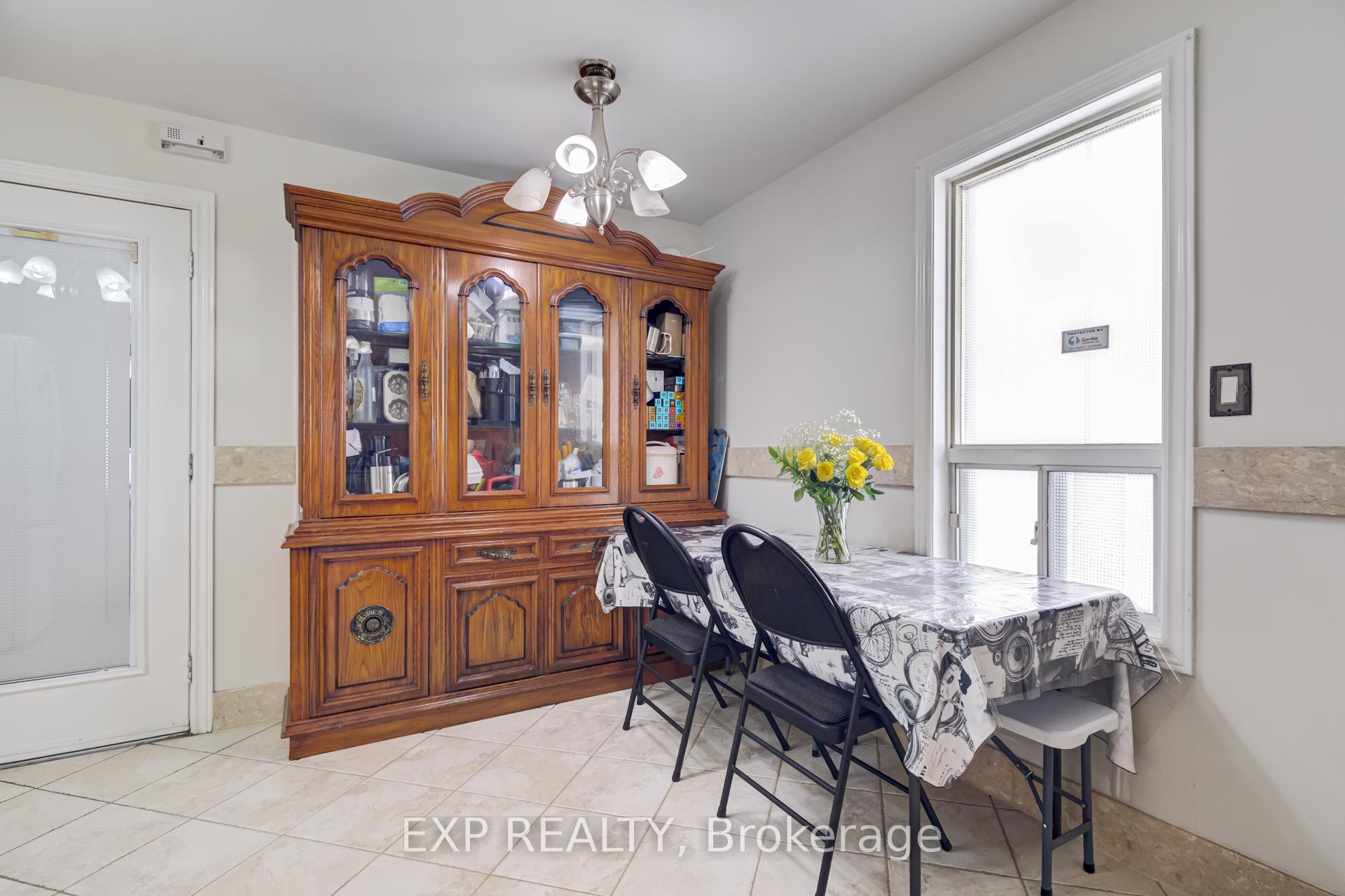 Photo 9 of 444 Maybank Avenue, Toronto, Junction Area — HOMEH