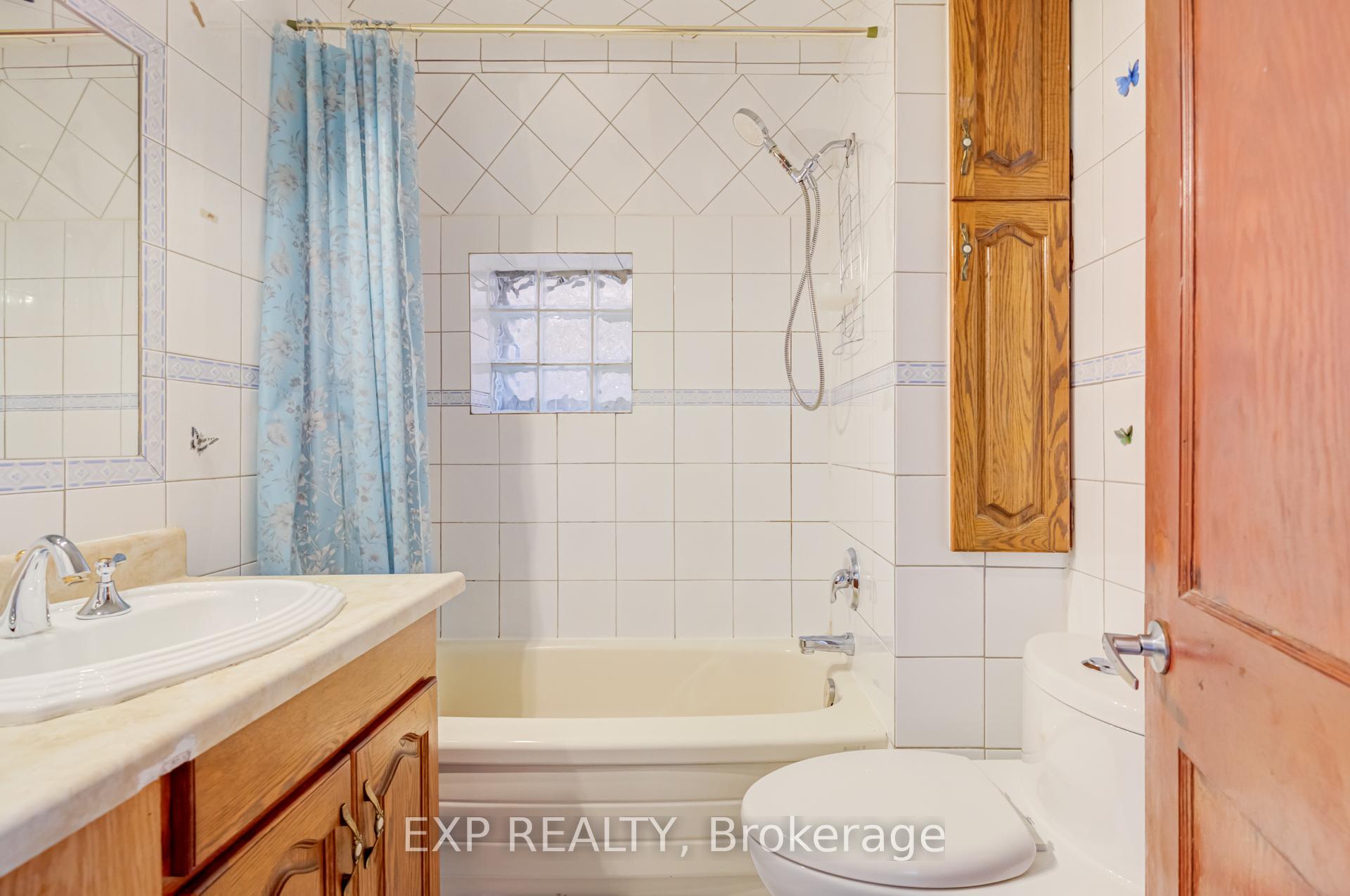 Photo 22 of 444 Maybank Avenue, Toronto, Junction Area — HOMEH