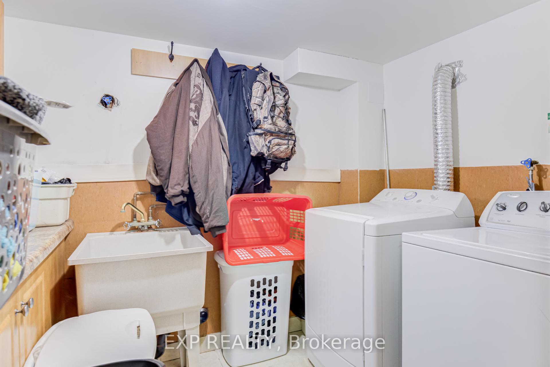 Photo 23 of 444 Maybank Avenue, Toronto, Junction Area — HOMEH