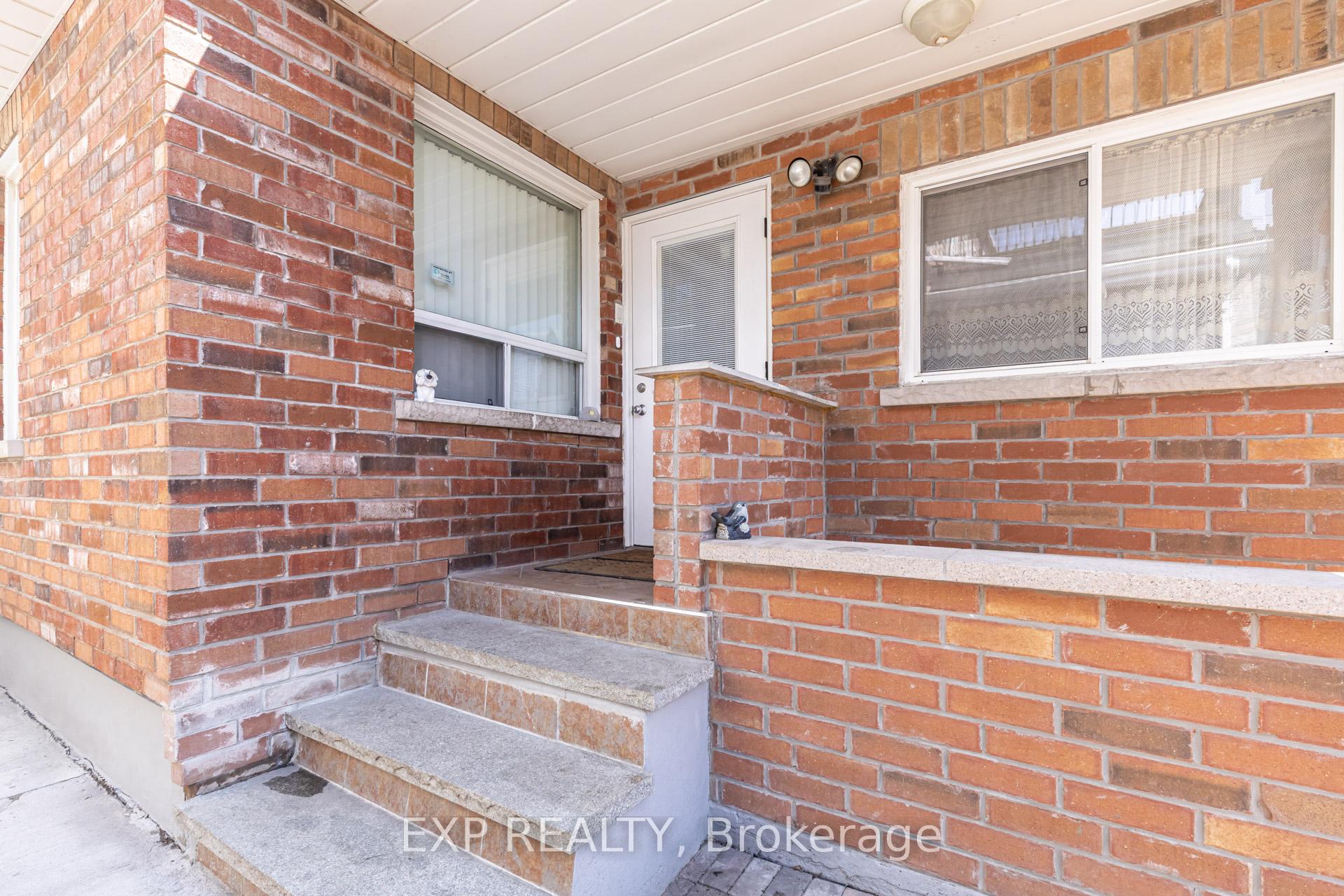 Photo 26 of 444 Maybank Avenue, Toronto, Junction Area — HOMEH