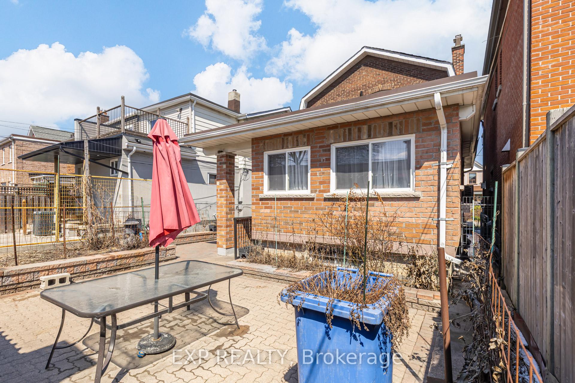 Photo 29 of 444 Maybank Avenue, Toronto, Junction Area — HOMEH