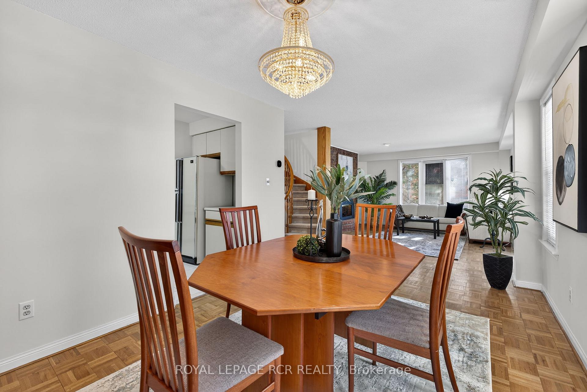 Photo 16 of 68 Confederation Way, Markham, Thornhill — HOMEH