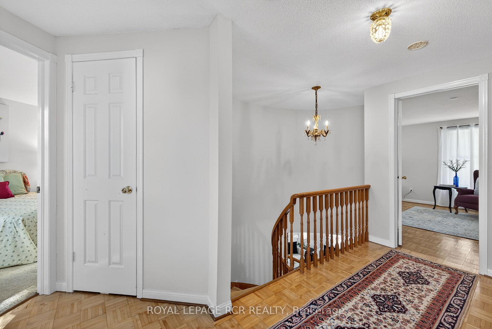 Photo 22 of 68 Confederation Way, Markham, Thornhill — HOMEH
