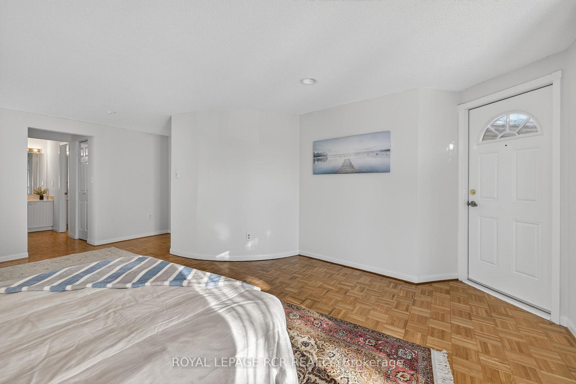 Photo 29 of 68 Confederation Way, Markham, Thornhill — HOMEH