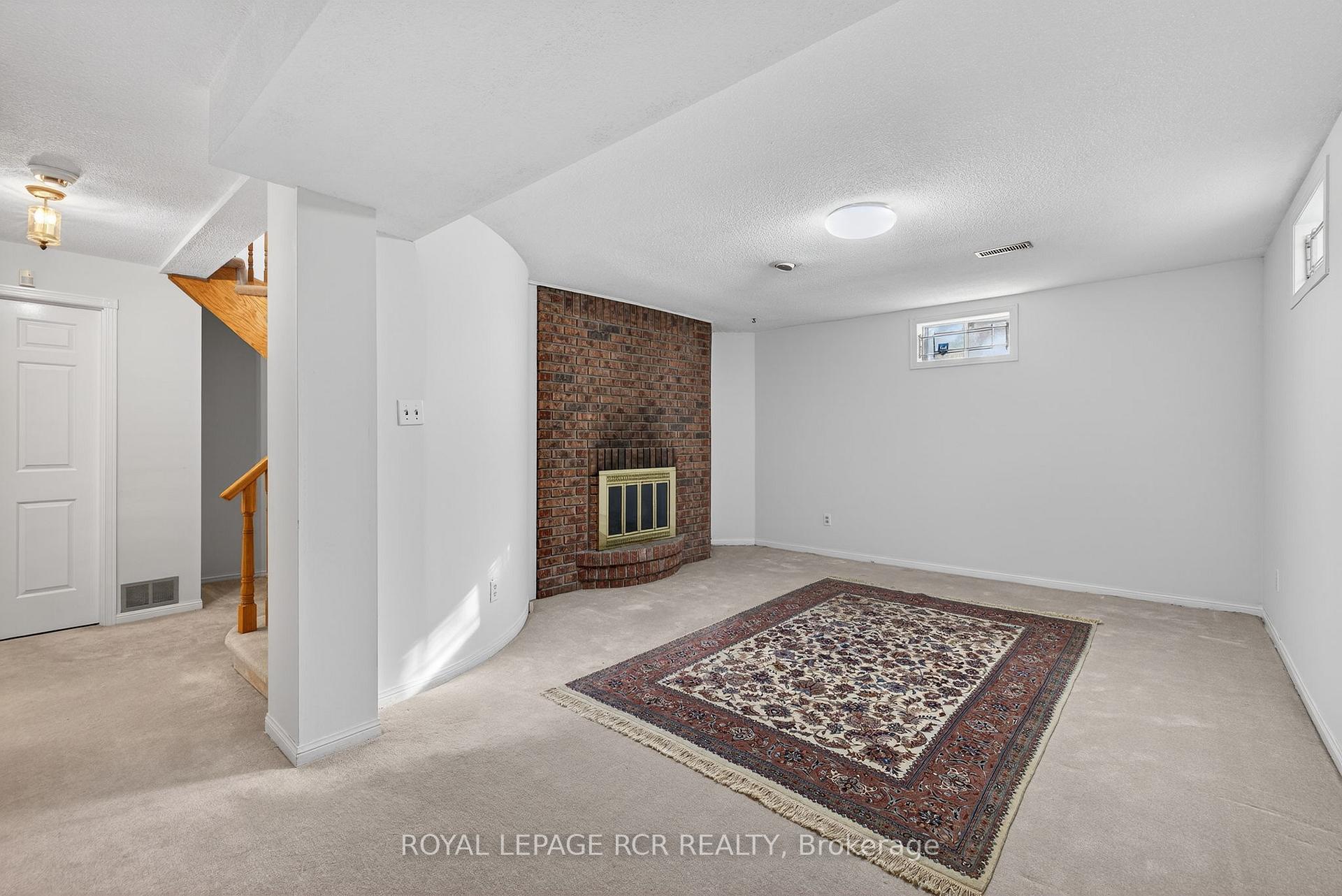 Photo 37 of 68 Confederation Way, Markham, Thornhill — HOMEH