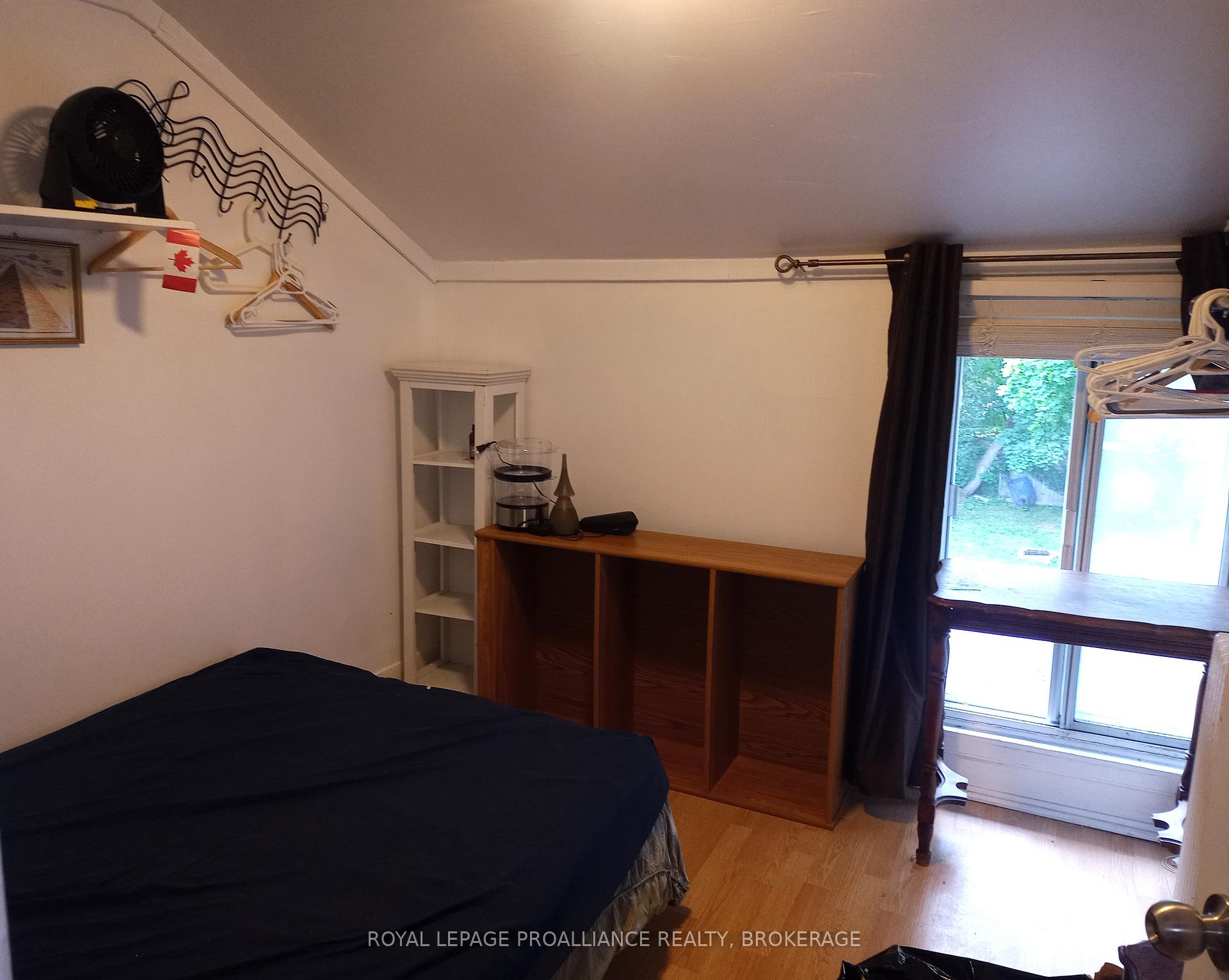 Photo 8 of 635 Victoria Street, Kingston, East of Sir John A. Blvd — HOMEH