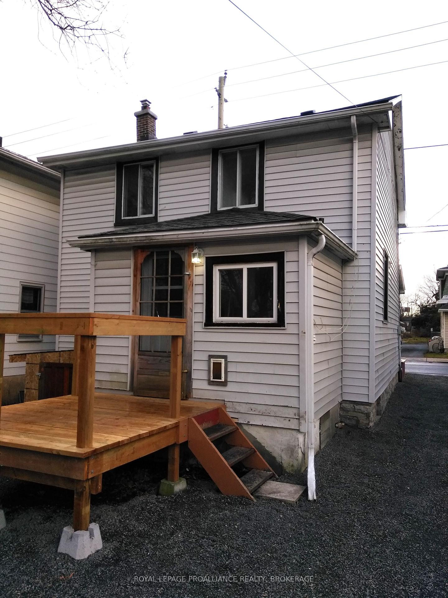 Photo 13 of 635 Victoria Street, Kingston, East of Sir John A. Blvd — HOMEH
