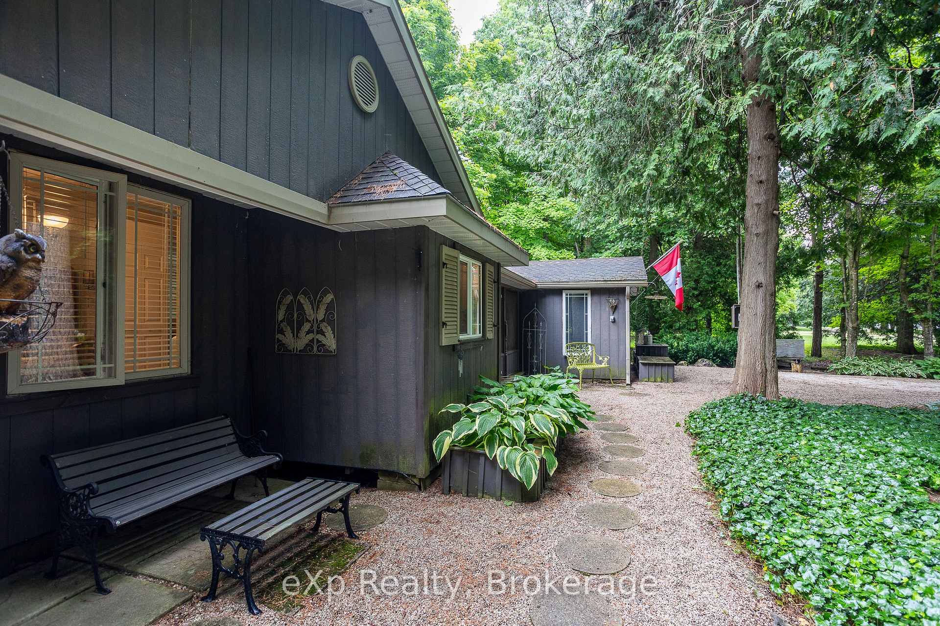 Photo 7 of 127 Paisley Drive, Chatsworth — HOMEH