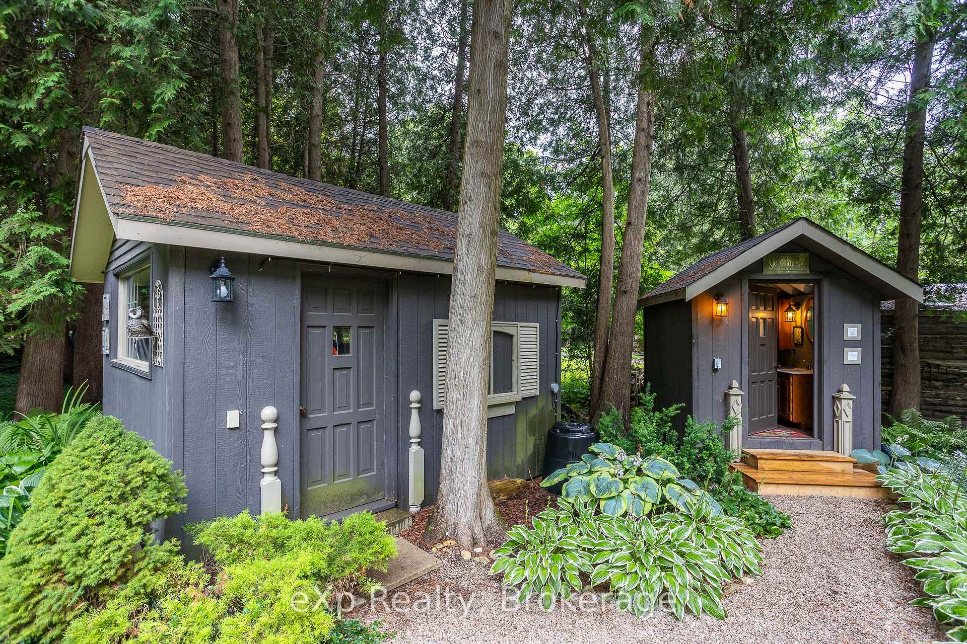 Photo 10 of 127 Paisley Drive, Chatsworth — HOMEH