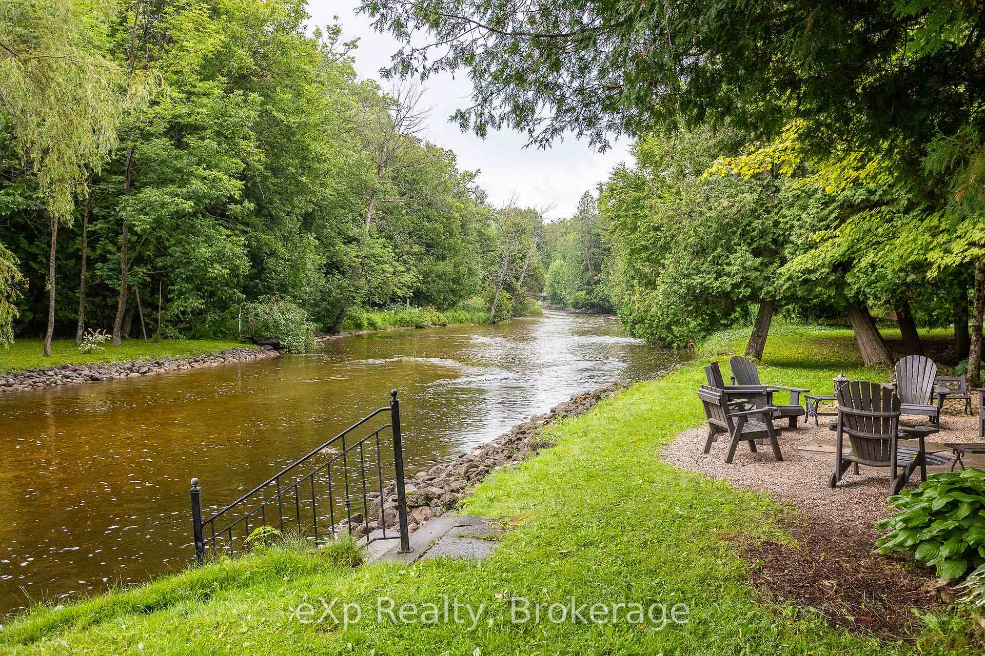 Photo 28 of 127 Paisley Drive, Chatsworth — HOMEH