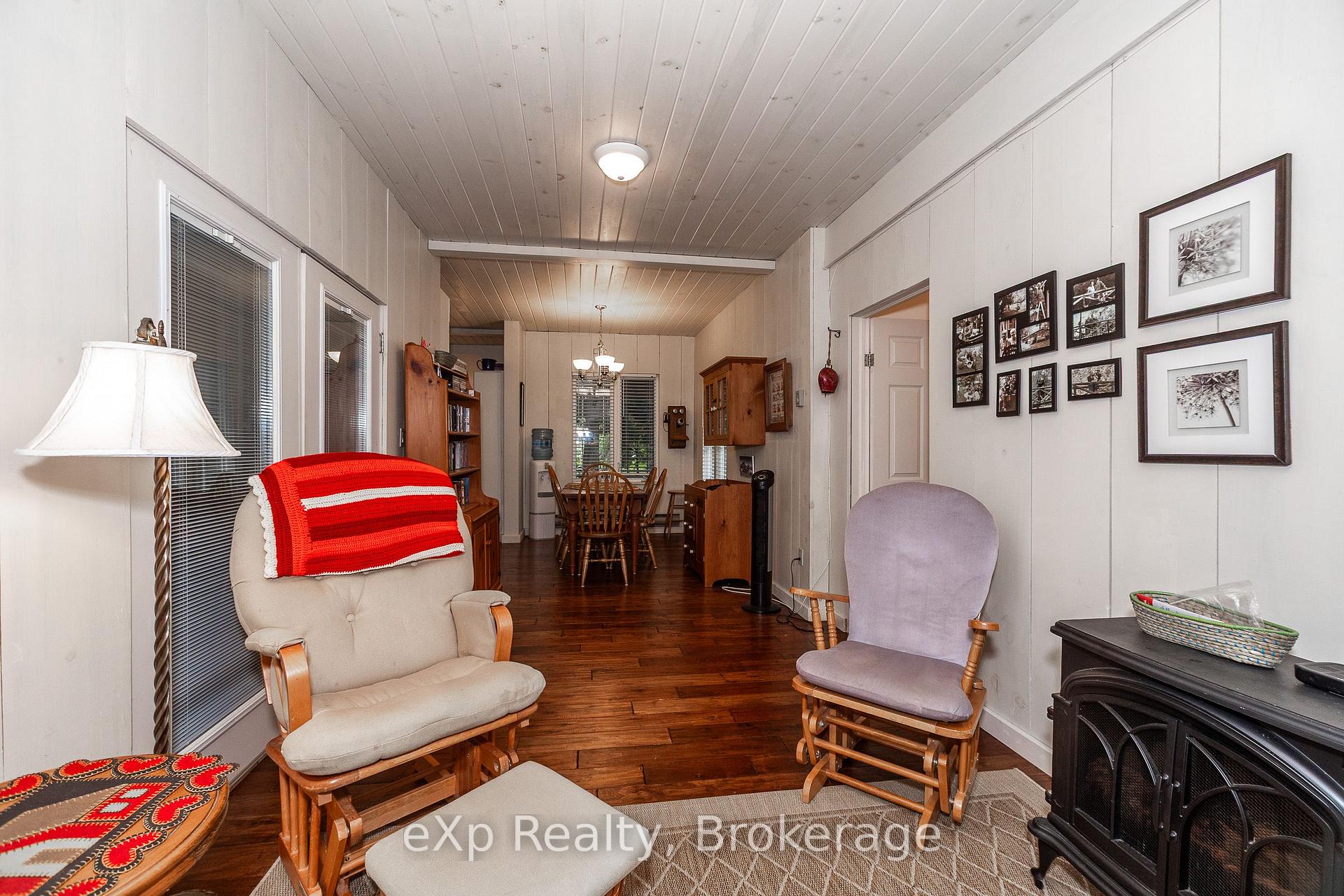 Photo 34 of 127 Paisley Drive, Chatsworth — HOMEH