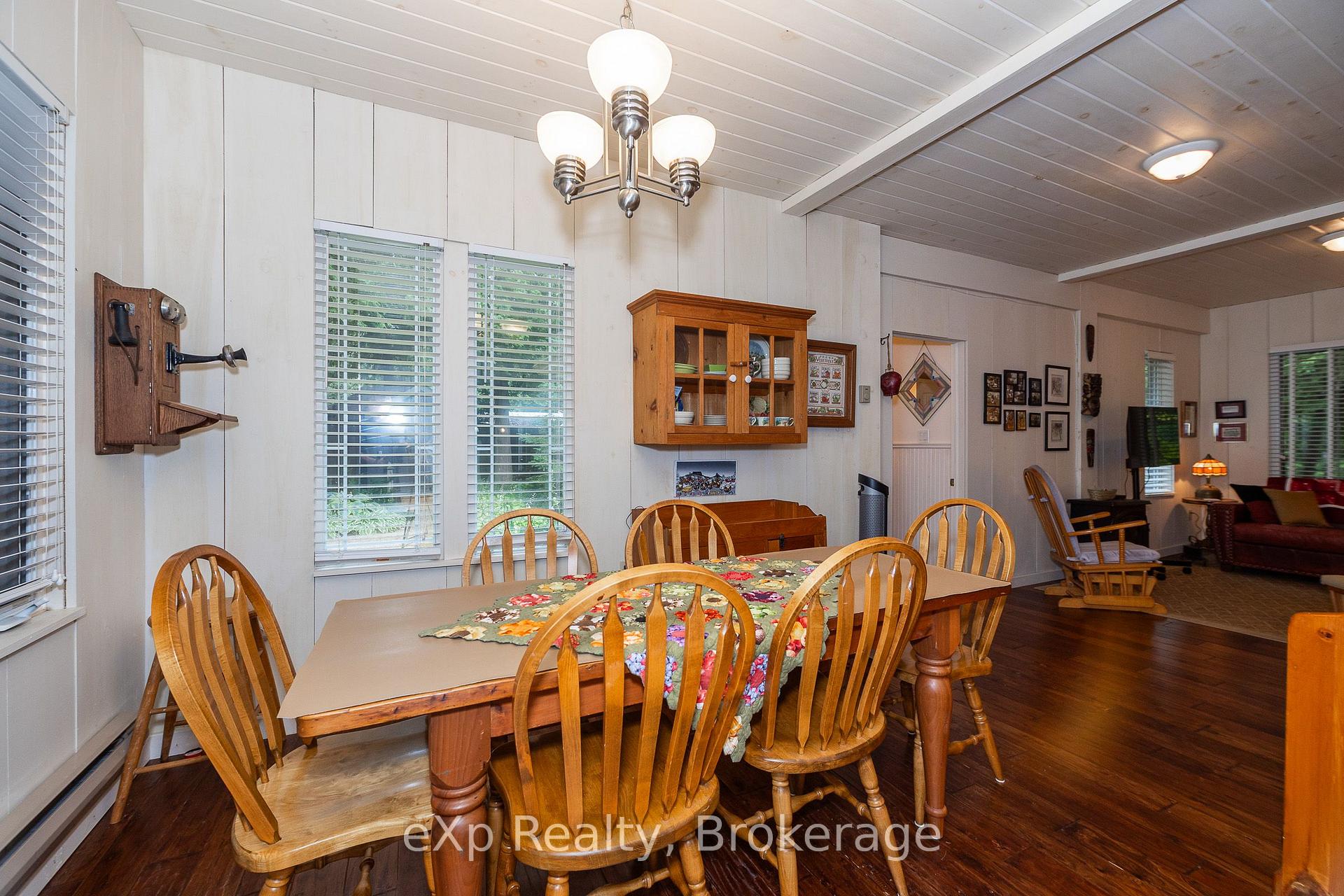 Photo 36 of 127 Paisley Drive, Chatsworth — HOMEH