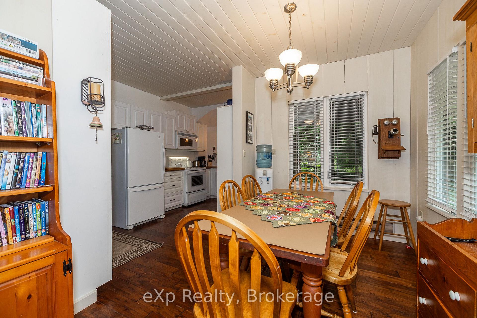 Photo 38 of 127 Paisley Drive, Chatsworth — HOMEH