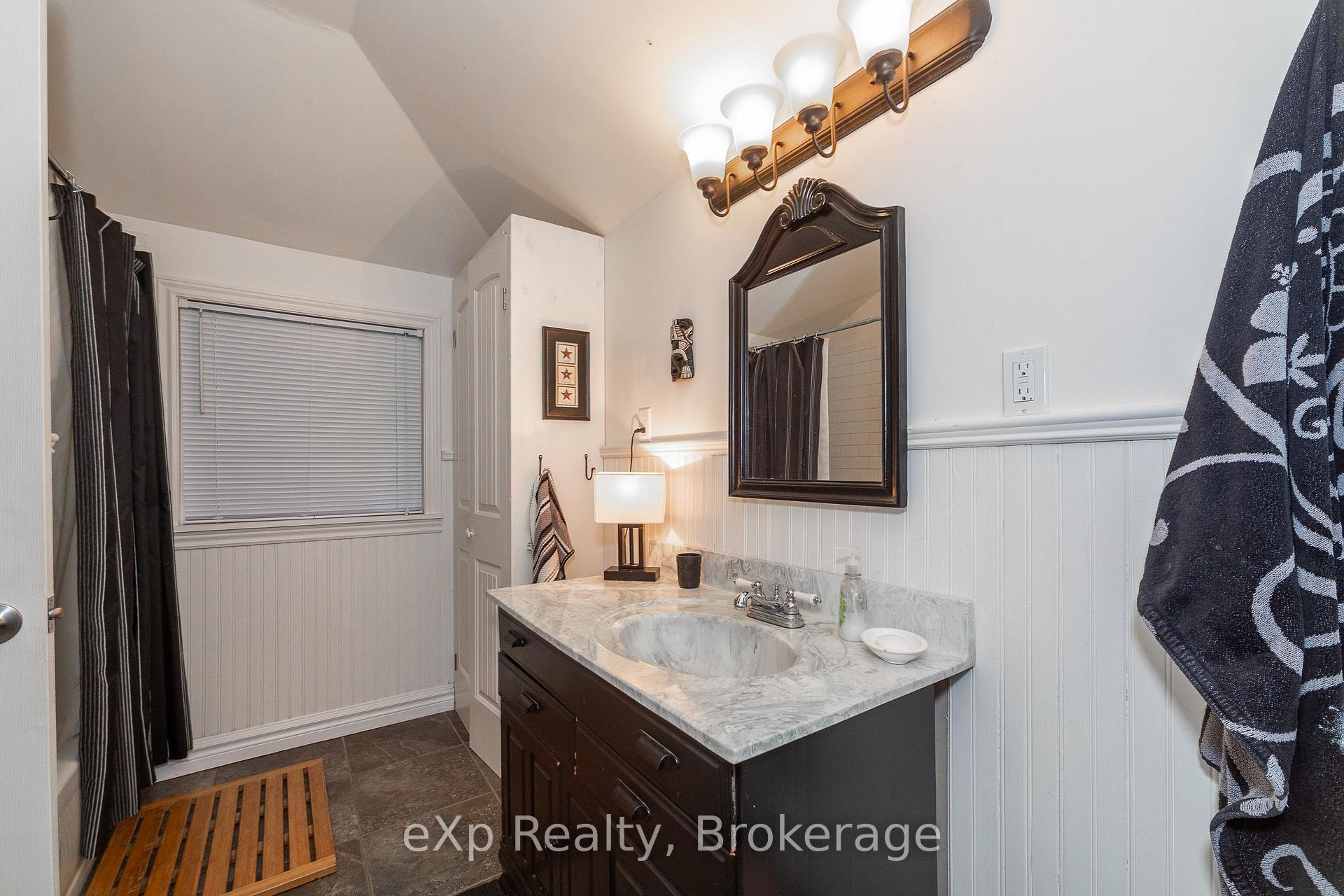 Photo 47 of 127 Paisley Drive, Chatsworth — HOMEH