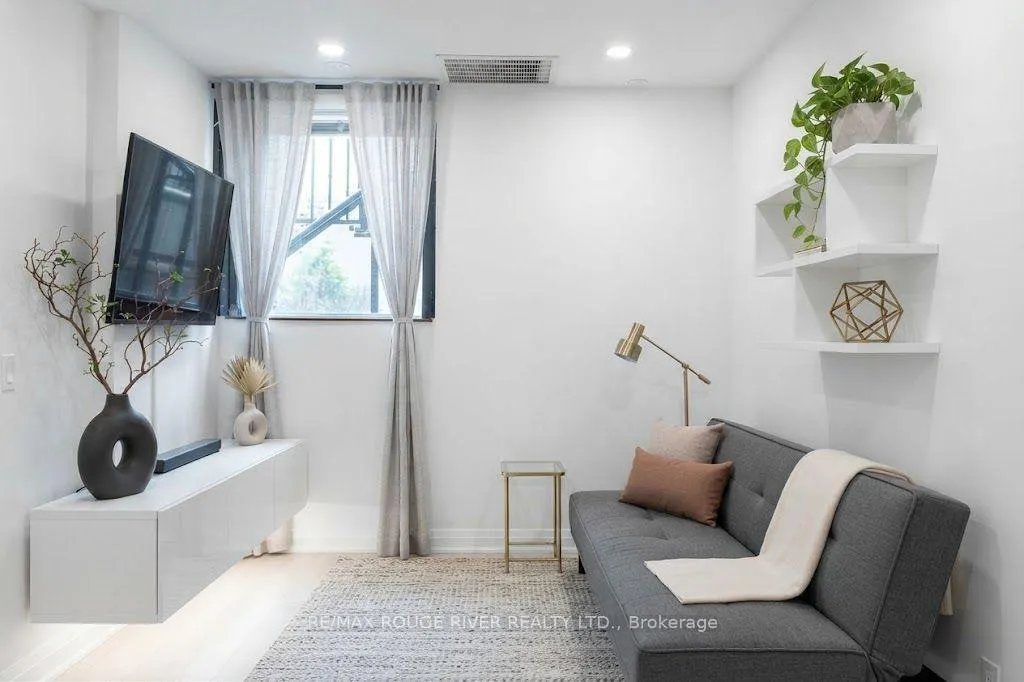 Photo 10 of Unit A701, 5309 Highway 7 Road, Vaughan, Vaughan Grove — HOMEH