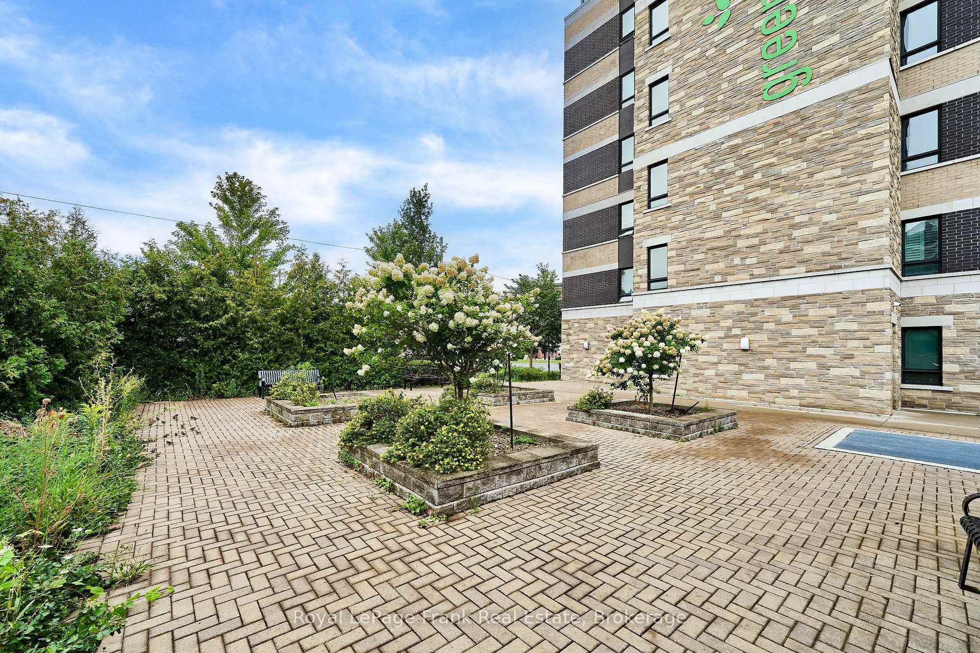 Photo 6 of Unit 218, 7400 Markham Road, Markham, Middlefield — HOMEH
