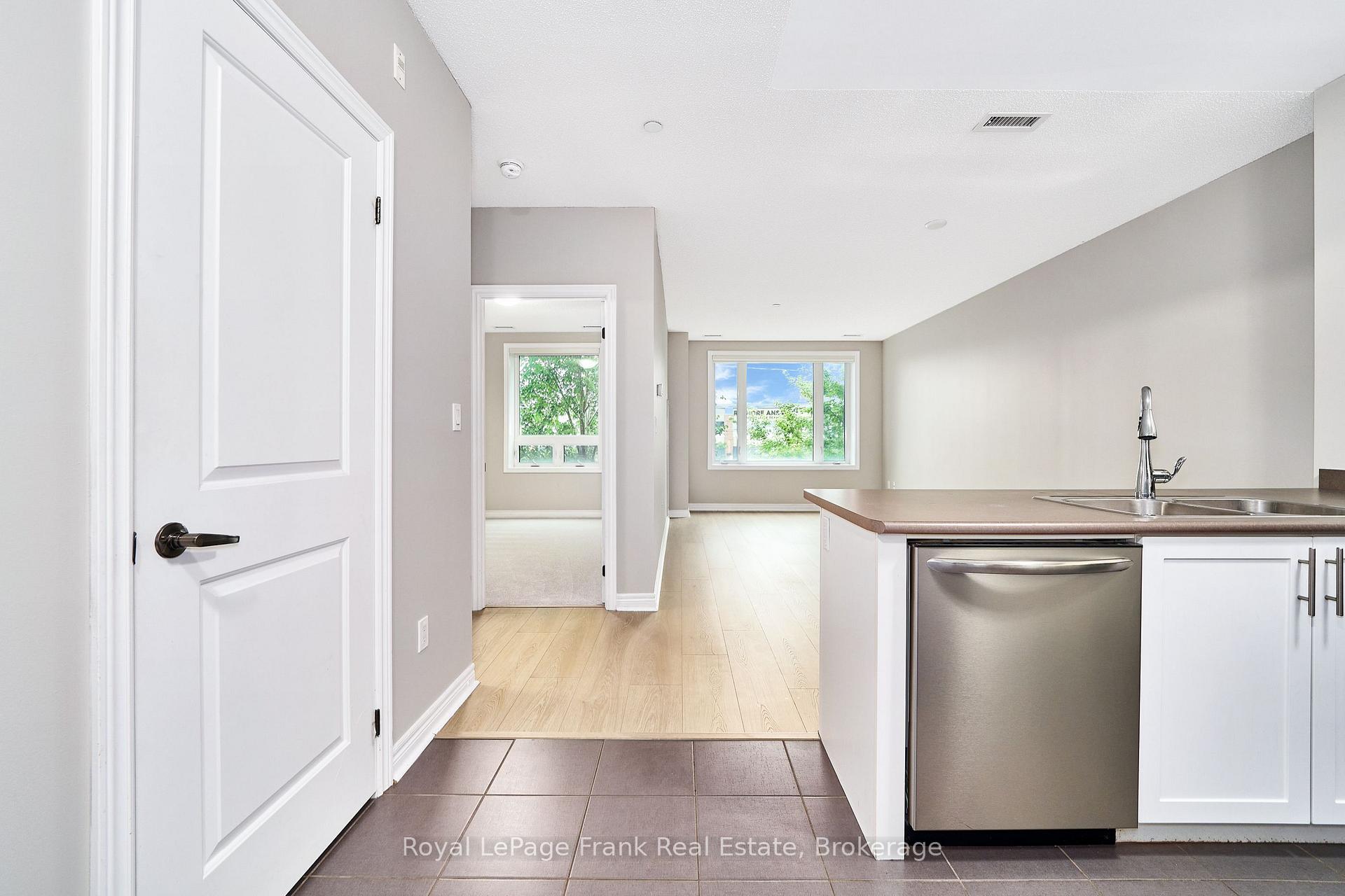 Photo 19 of Unit 218, 7400 Markham Road, Markham, Middlefield — HOMEH