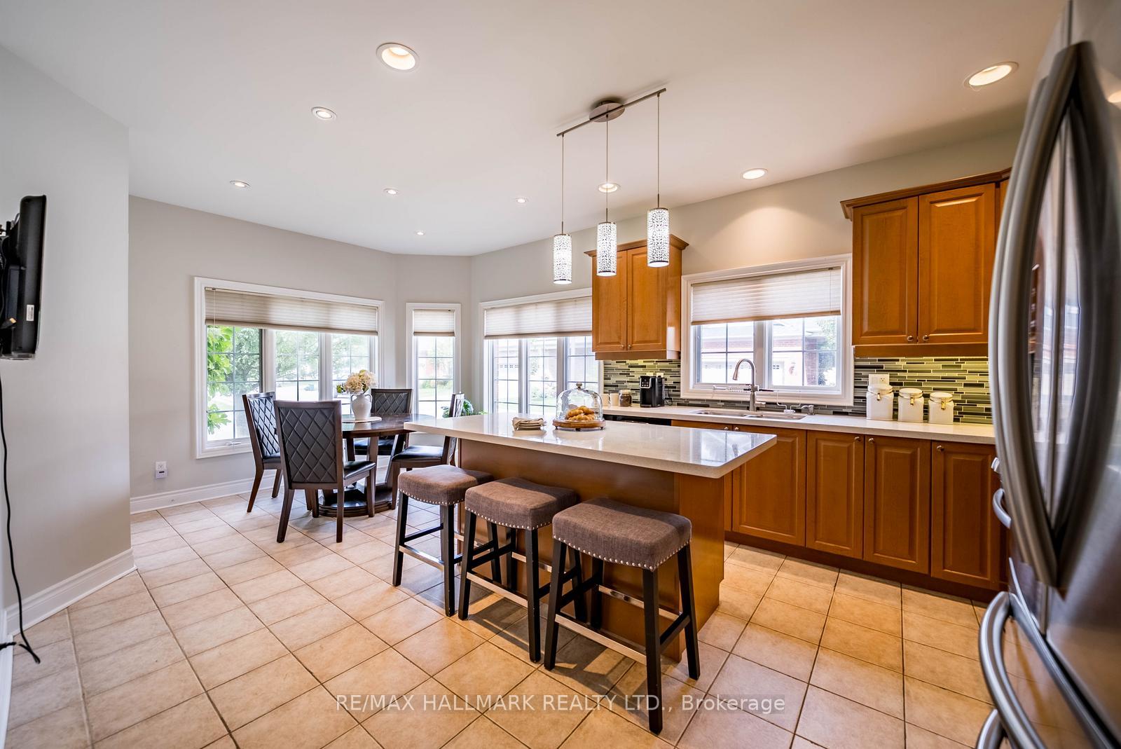 Photo 18 of Unit 125, 10 Vardon Gate, Whitchurch-Stouffville, Ballantrae — HOMEH