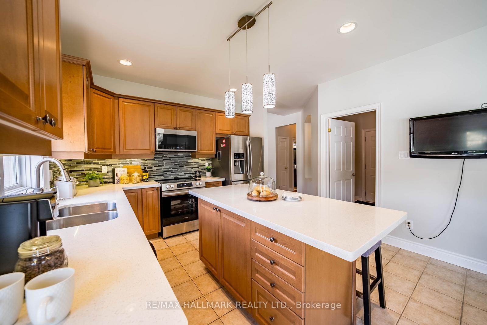 Photo 20 of Unit 125, 10 Vardon Gate, Whitchurch-Stouffville, Ballantrae — HOMEH