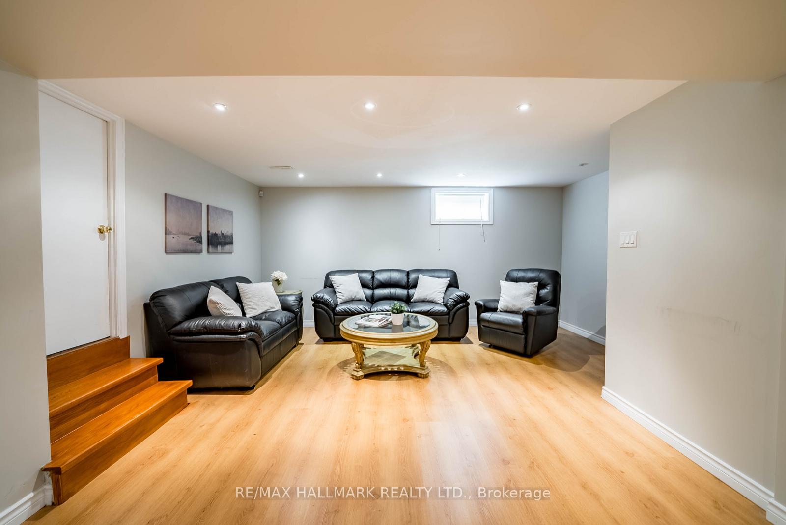 Photo 36 of Unit 125, 10 Vardon Gate, Whitchurch-Stouffville, Ballantrae — HOMEH