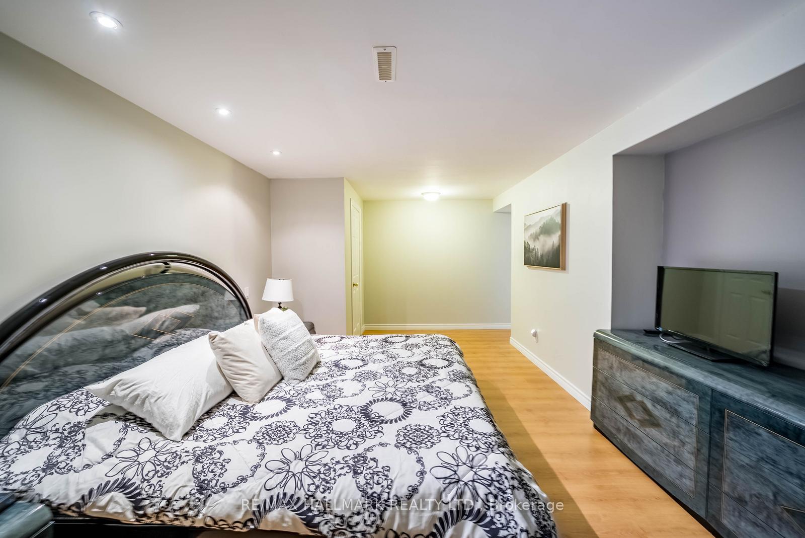 Photo 40 of Unit 125, 10 Vardon Gate, Whitchurch-Stouffville, Ballantrae — HOMEH