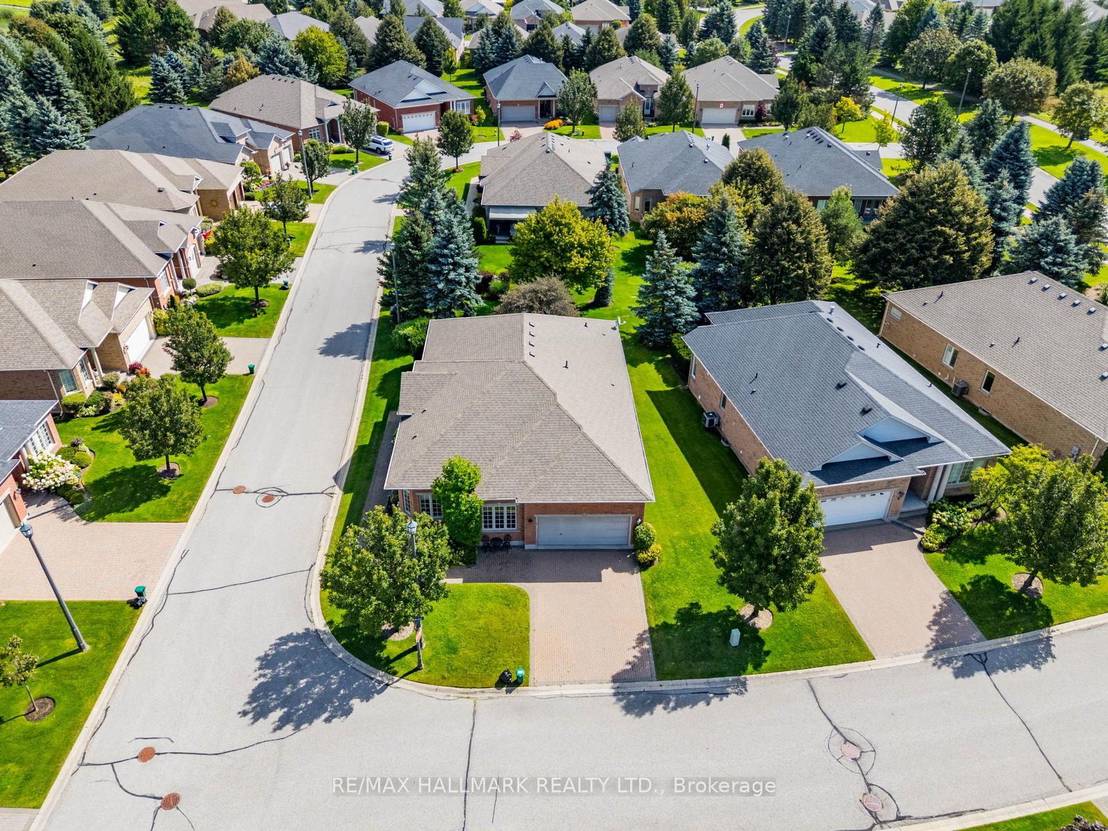 Photo 53 of Unit 125, 10 Vardon Gate, Whitchurch-Stouffville, Ballantrae — HOMEH