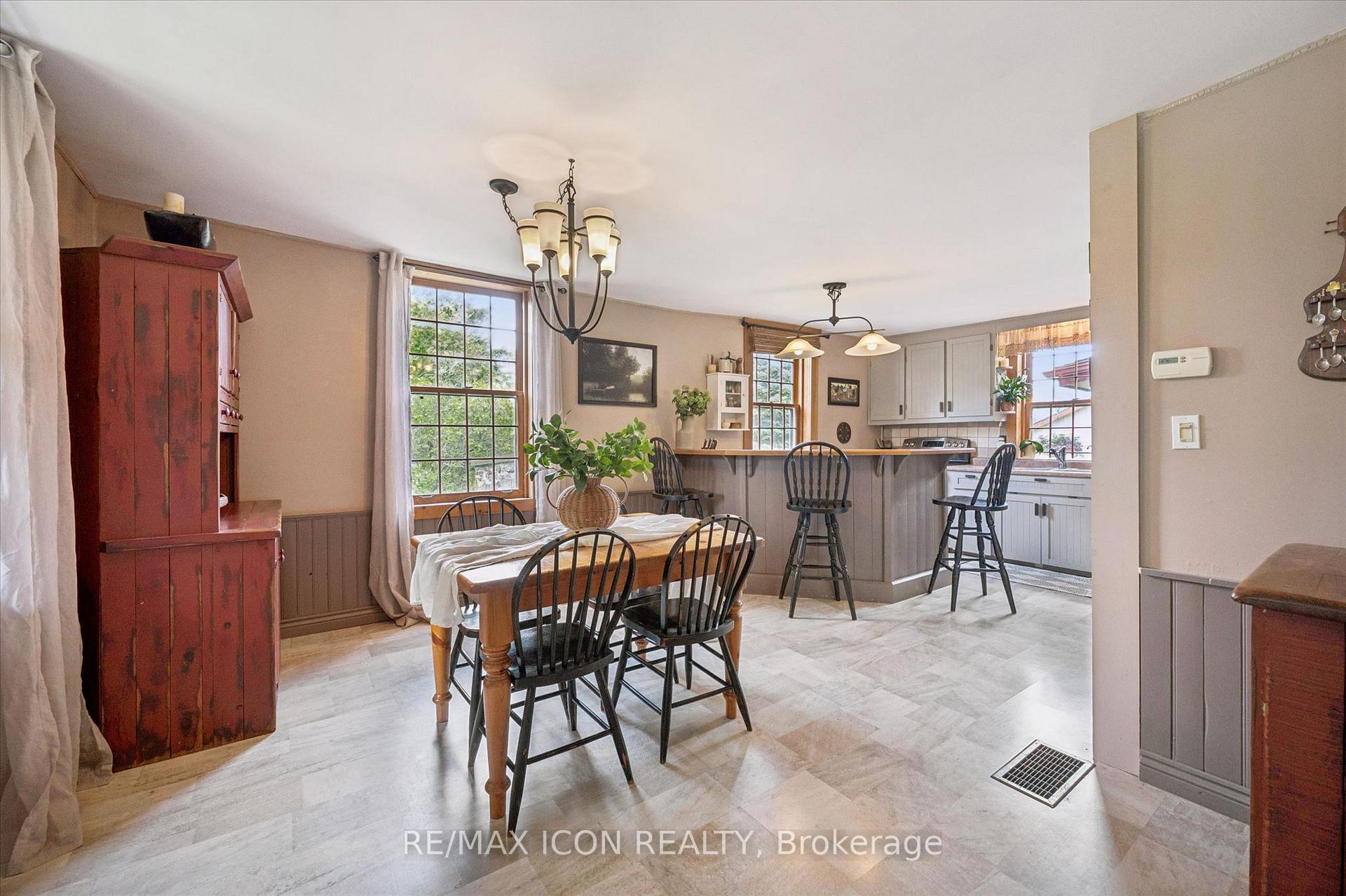 Photo 9 of 630 Robert Ferrie Drive, Kitchener, Doon South — HOMEH