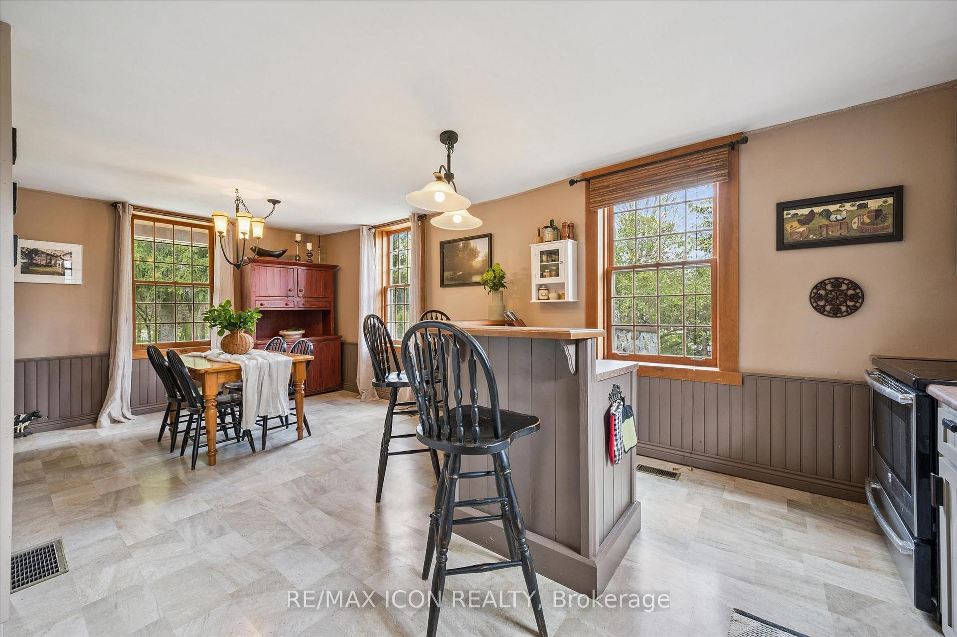 Photo 12 of 630 Robert Ferrie Drive, Kitchener, Doon South — HOMEH