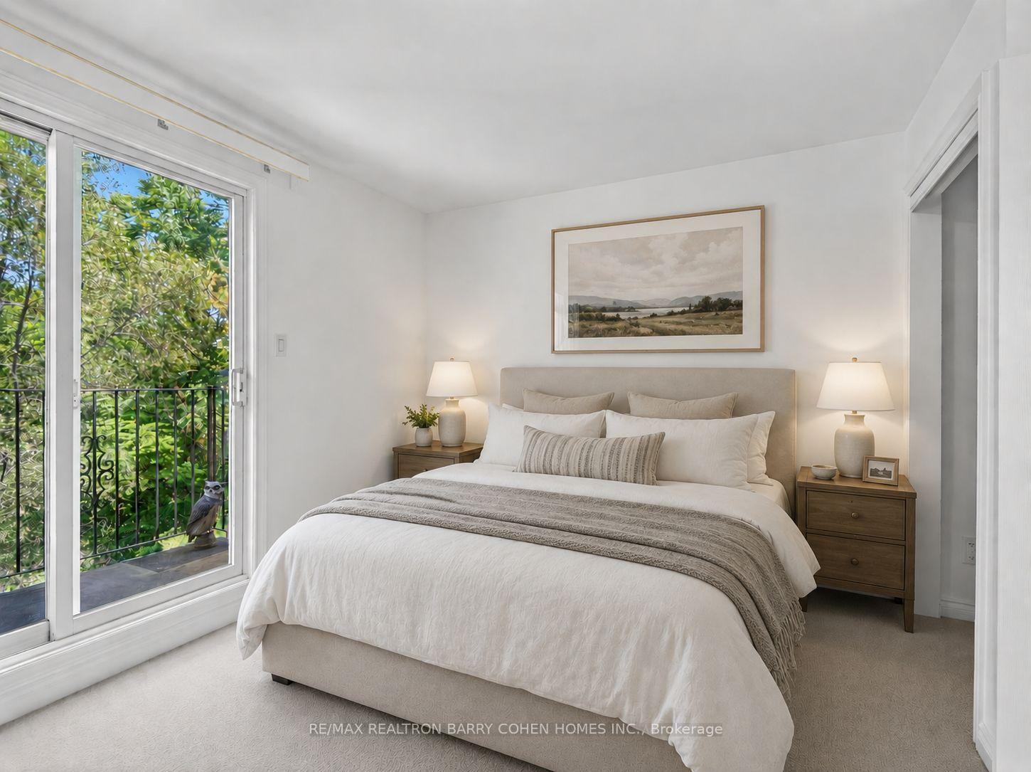 Photo 20 of 21 Birchbank Lane, North York, Banbury-Don Mills — HOMEH