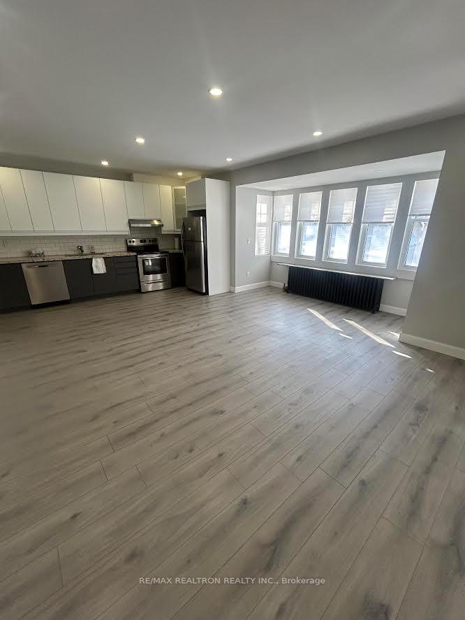 Photo 1 of Unit Main, 485 Oriole Parkway, Toronto, Yonge-Eglinton — HOMEH